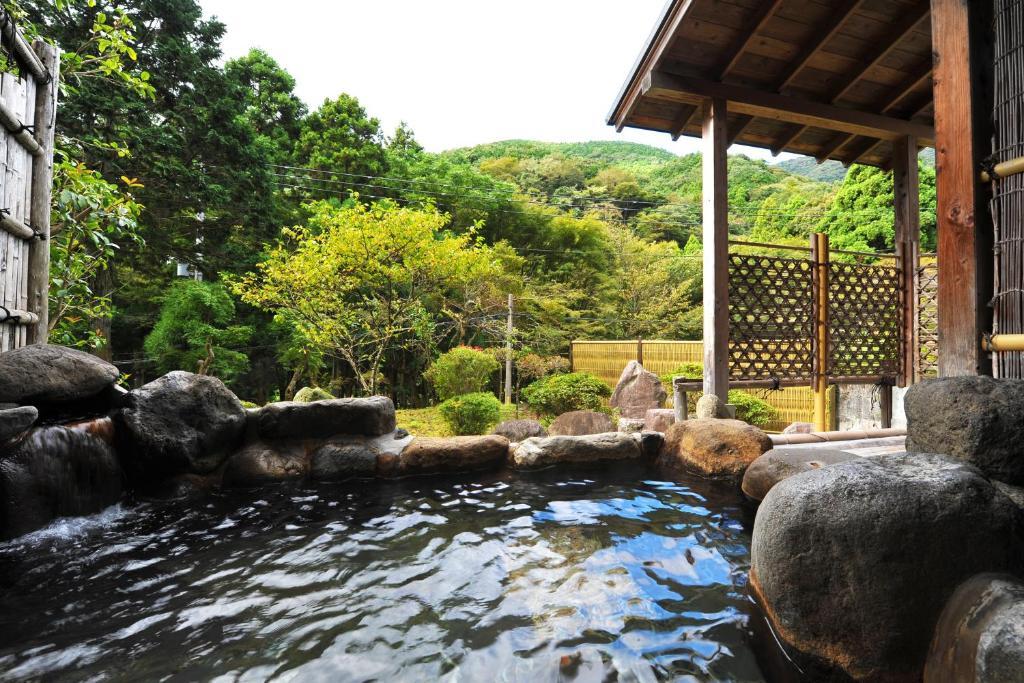 Kamata Hotel Yugawara Bagian luar foto